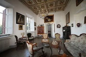 Nardi - Residenza D'epoca 2*