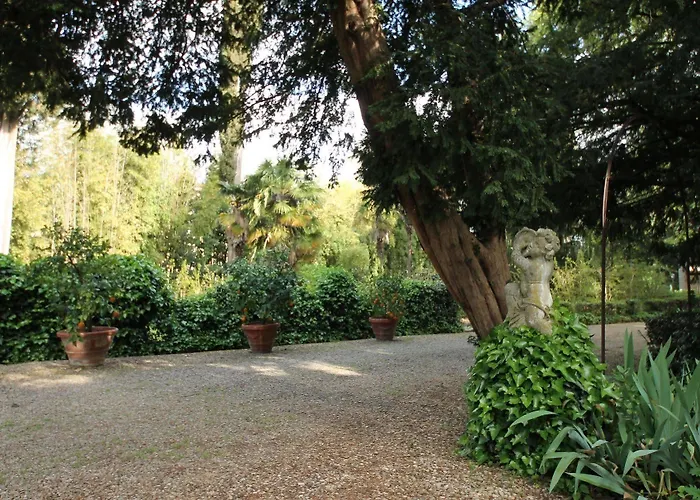 Nardi - Residenza D'epoca Hotel 2*